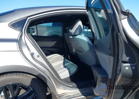 2025 Toyota Camry Se z USA, uszkodzony, nr VIN 4T1DAACK8SU539975